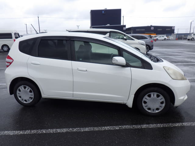 HONDA Fit thumbnail 6