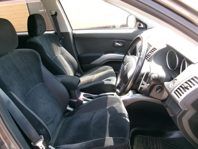 MITSUBISHI Outlander thumbnail 24