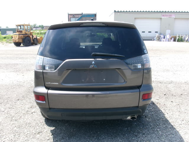 MITSUBISHI Outlander thumbnail 4