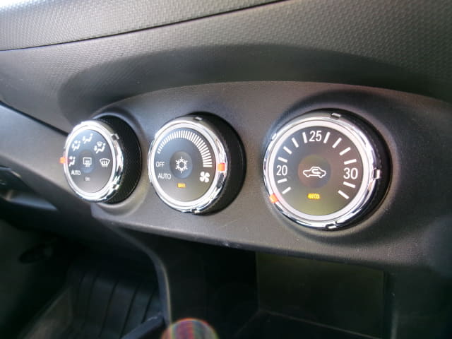 MITSUBISHI Outlander thumbnail 46