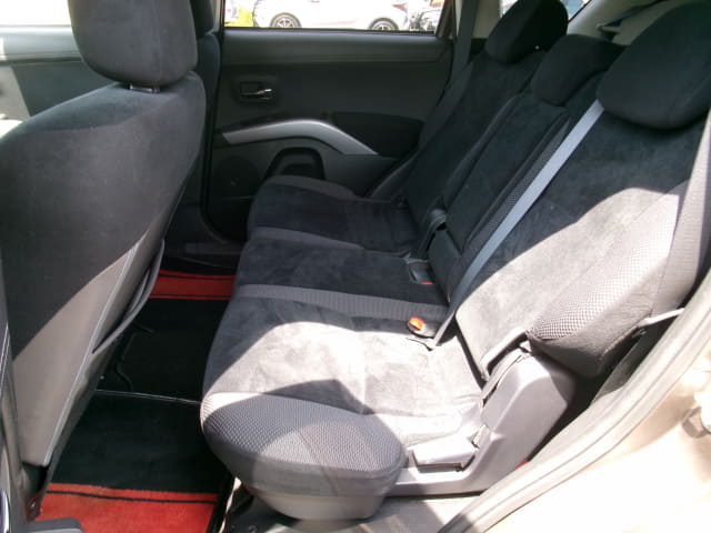 MITSUBISHI Outlander thumbnail 26