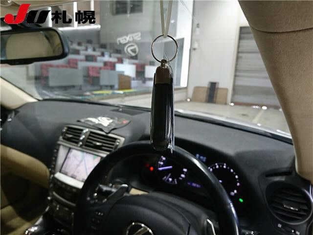 LEXUS IS thumbnail 6