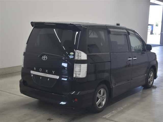 TOYOTA Voxy thumbnail 45