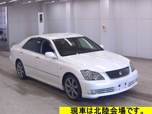 TOYOTA Crown thumbnail 4