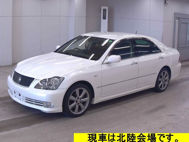 2004 TOYOTA Crown