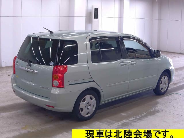 TOYOTA Raum thumbnail 2