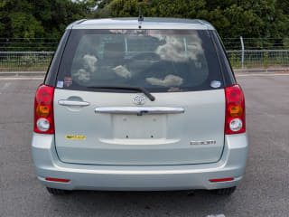 2004 TOYOTA Raum