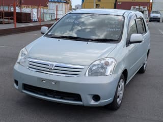 2004 TOYOTA Raum