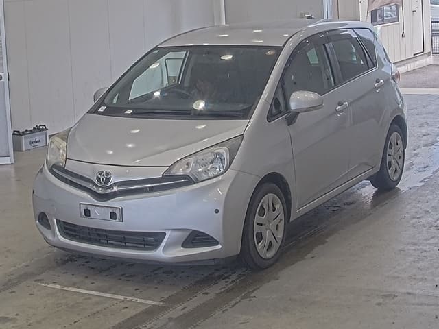 TOYOTA Ractis