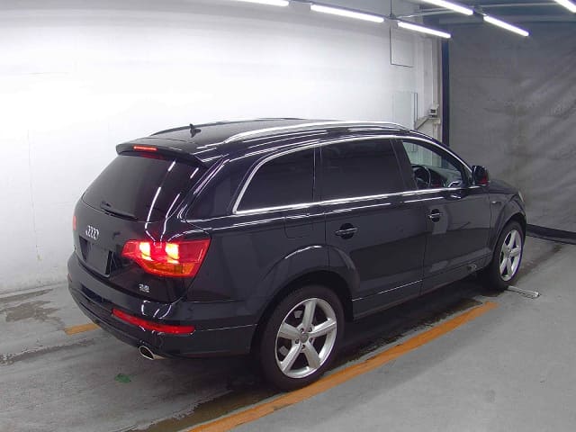 AUDI Q7 thumbnail 2