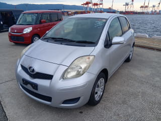2010 TOYOTA Vitz