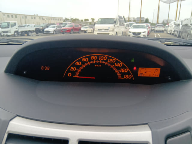 TOYOTA Vitz thumbnail 35