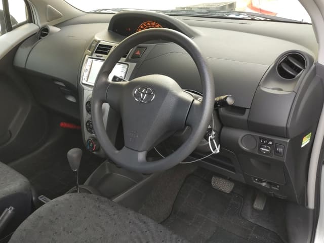 TOYOTA Vitz thumbnail 47