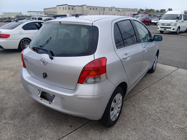 TOYOTA Vitz thumbnail 5