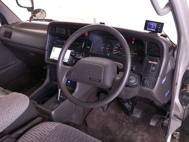 TOYOTA Hiace Wagon thumbnail 4