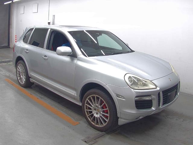Porsche Cayenne thumbnail 5