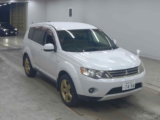 MITSUBISHI Outlander thumbnail 4