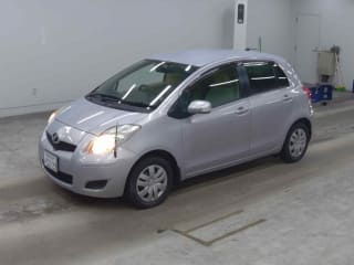 2010 TOYOTA Vitz