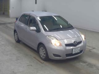 2010 TOYOTA Vitz