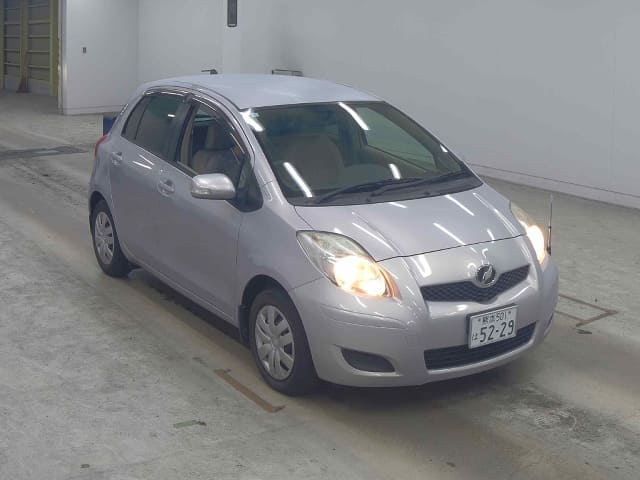 TOYOTA Vitz thumbnail 6