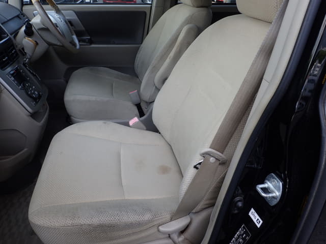TOYOTA Noah thumbnail 26