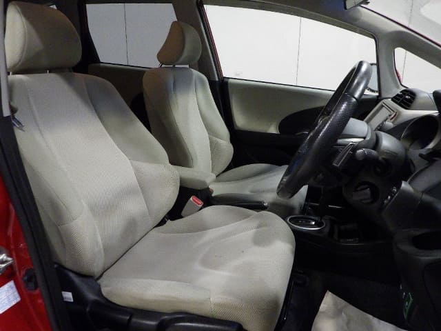 HONDA Fit Hybrid thumbnail 4