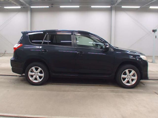 TOYOTA Vanguard thumbnail 5