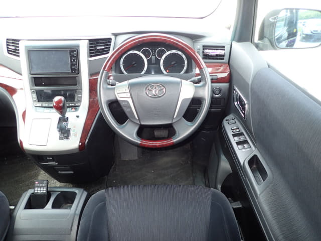 TOYOTA Vellfire thumbnail 33