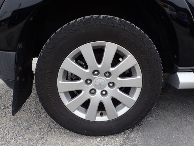 MITSUBISHI Pajero thumbnail 11
