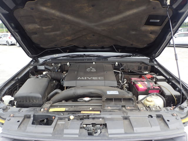 MITSUBISHI Pajero thumbnail 52