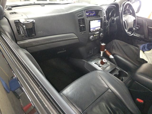 MITSUBISHI Pajero thumbnail 58