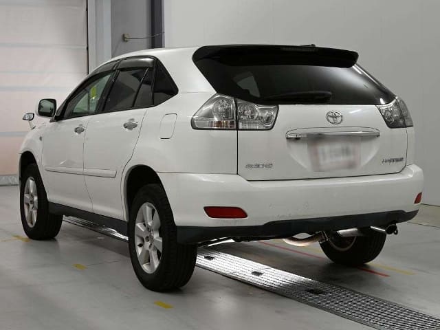 TOYOTA Harrier thumbnail 5