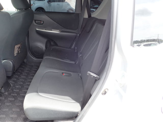TOYOTA Ractis thumbnail 27