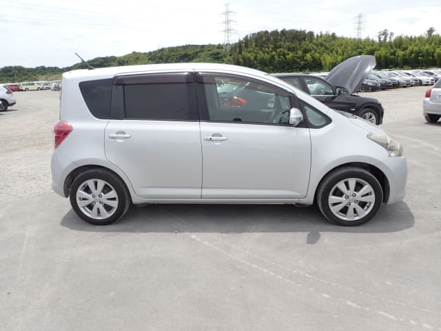 TOYOTA Ractis thumbnail 60