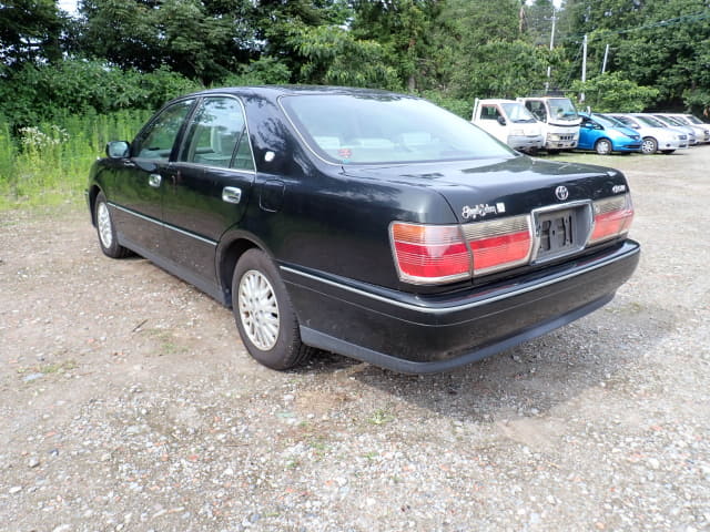 TOYOTA Crown thumbnail 3