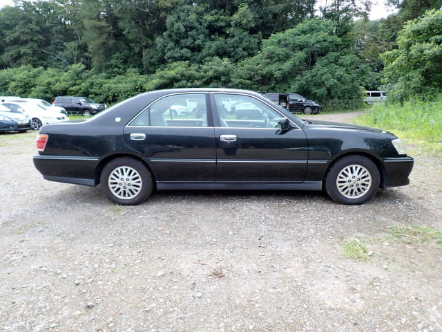 TOYOTA Crown thumbnail 6