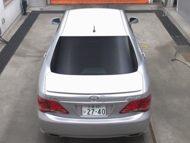 TOYOTA Crown thumbnail 6