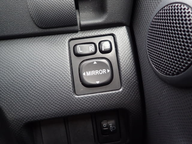TOYOTA Ractis thumbnail 40