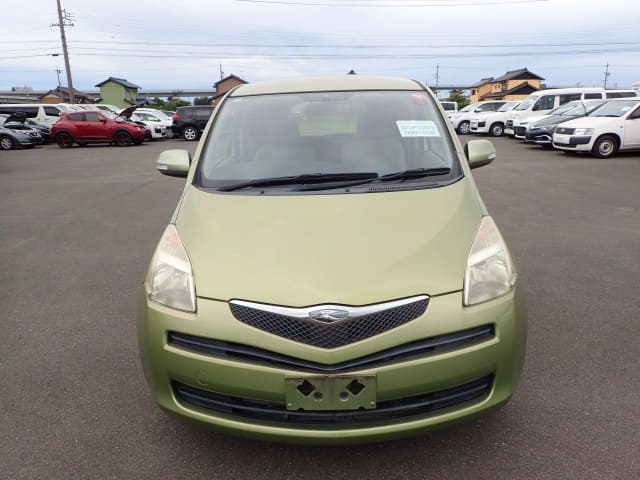 TOYOTA Ractis thumbnail 8