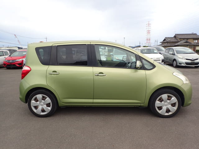 TOYOTA Ractis thumbnail 6