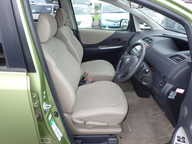 TOYOTA Ractis thumbnail 25