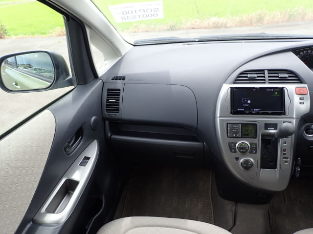 TOYOTA Ractis thumbnail 32