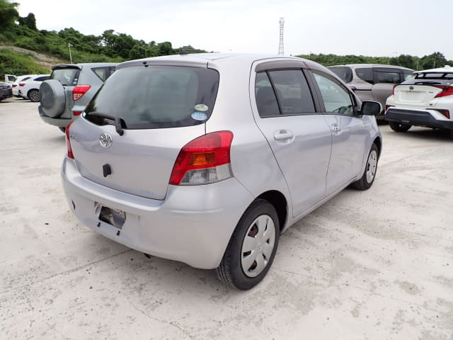 TOYOTA Vitz thumbnail 5