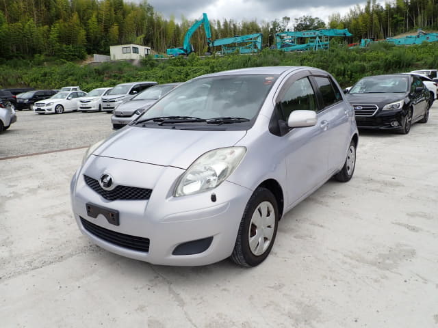 TOYOTA Vitz