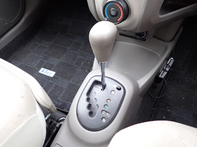 TOYOTA Vitz thumbnail 39
