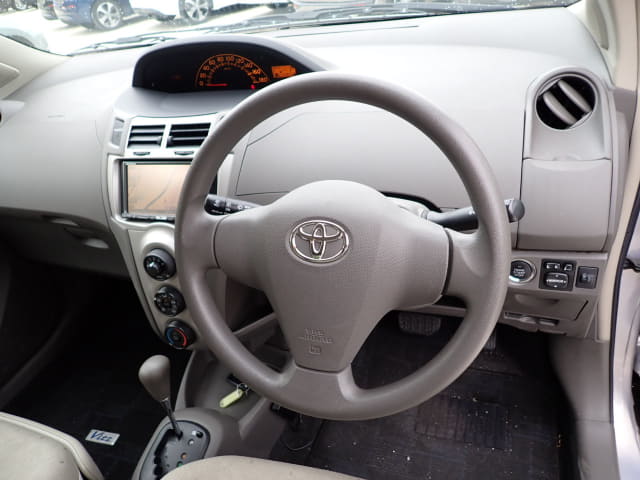 TOYOTA Vitz thumbnail 44