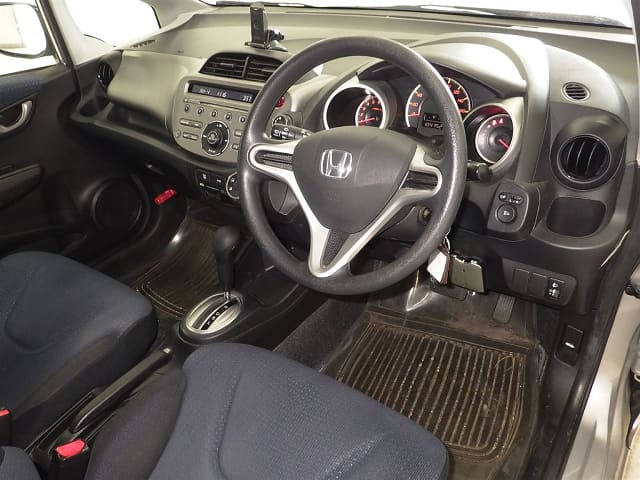 HONDA Fit thumbnail 3
