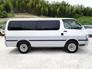 2002 TOYOTA Hiace Van