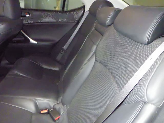 LEXUS IS thumbnail 5