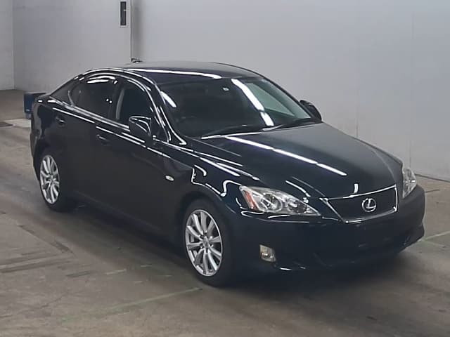 LEXUS IS thumbnail 6